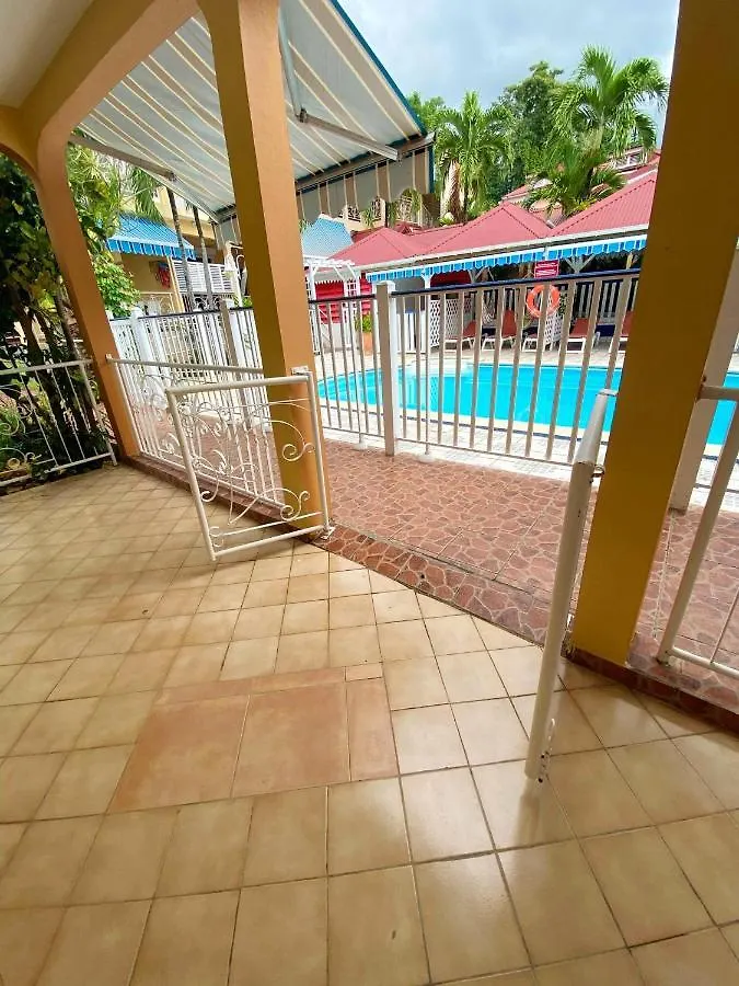 Charmant Appartement Avec Piscine Partagee A Pointe Noire 36M² 0*, 푸앵트-누아르 과달루프
